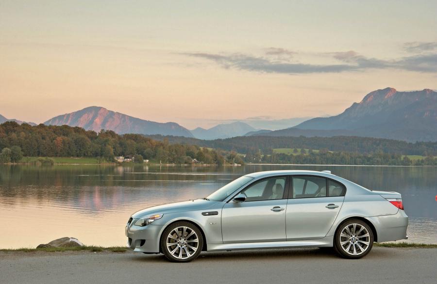  BMW M5 (E60) 2004 года  (WW) (фото 8 из 98)